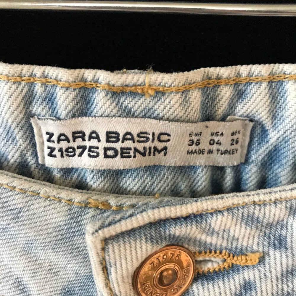 Zara Fringe Hem Jeans Light Wash Crop High Rise 4 - Picture 4 of 6